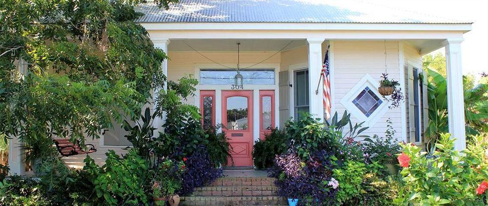 Carroll House Bed & Breakfast Bay St. Louis ภายนอก รูปภาพ