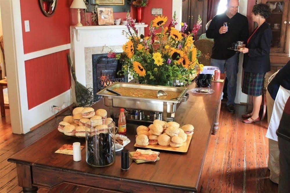 Carroll House Bed & Breakfast Bay St. Louis ภายนอก รูปภาพ